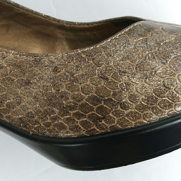 Bella Vita Snakeskin Print Slingback Peep Toe Heel Sandal 7N Brown Metallic - Picture 5 of 16